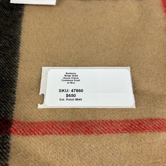 Burberry Beige Giant House Check Scarf 168cm x 30cm Retail $840 NWTs - Picture 12 of 16